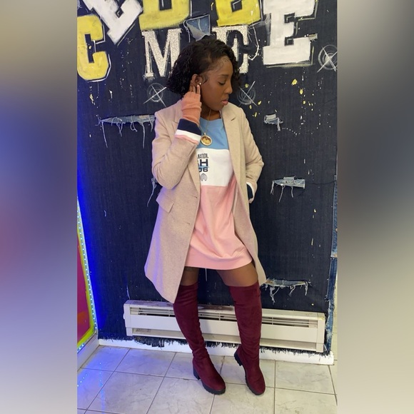 Meet your Posher, Queena - Picture 1 of 1